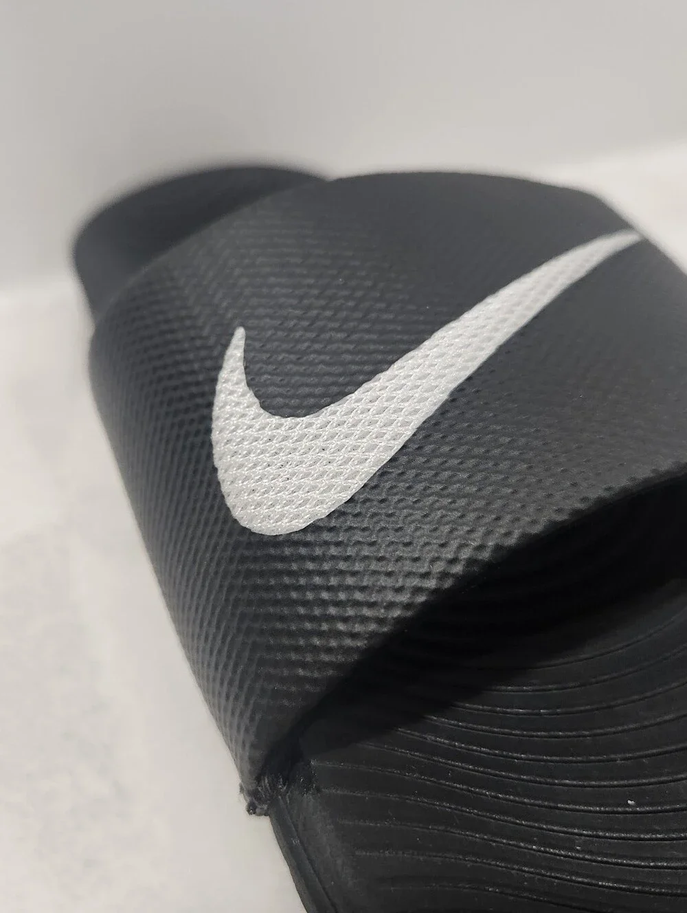 Nike Kawa Black White Slide Sandals Big Kids Size 3Y Unisex